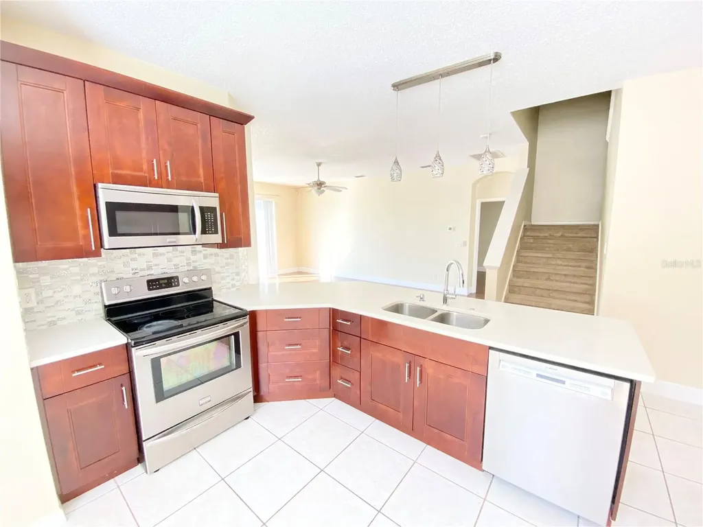 729 Tuten Trail Orlando FL 32828