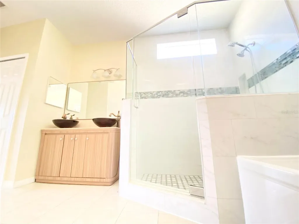 729 Tuten Trail Orlando FL 32828
