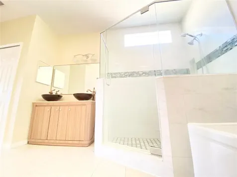 729 Tuten Trail Orlando FL 32828