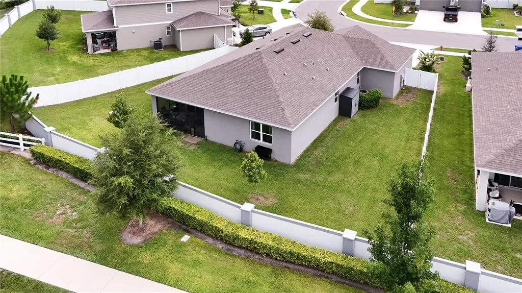 3625 Sublett Loop Tavares FL 32778