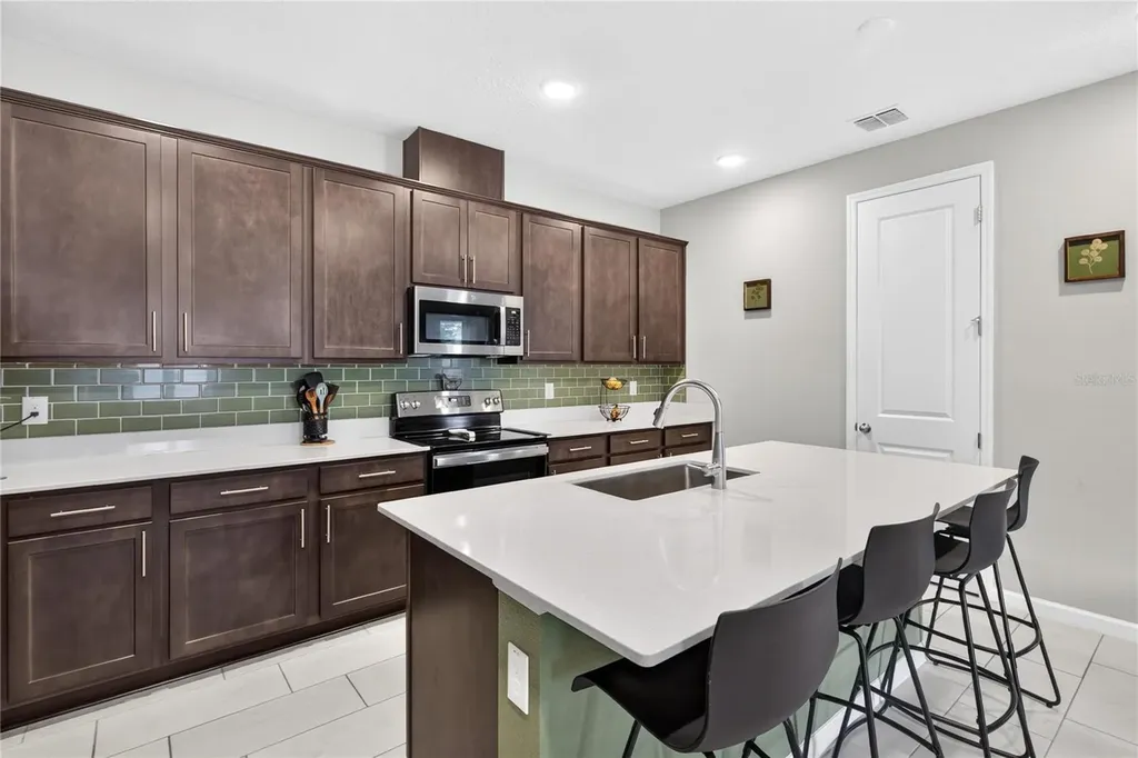 3625 Sublett Loop Tavares FL 32778