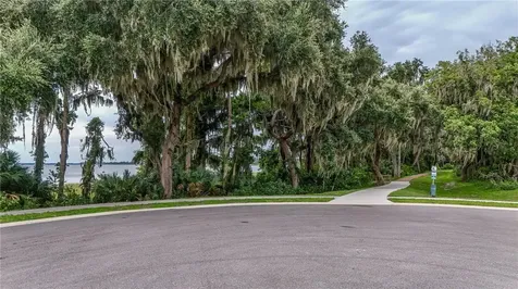 3625 Sublett Loop Tavares FL 32778