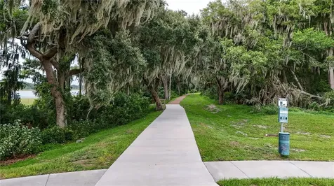 3625 Sublett Loop Tavares FL 32778