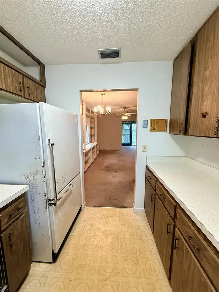 155 N Hill Avenue Deland FL 32724
