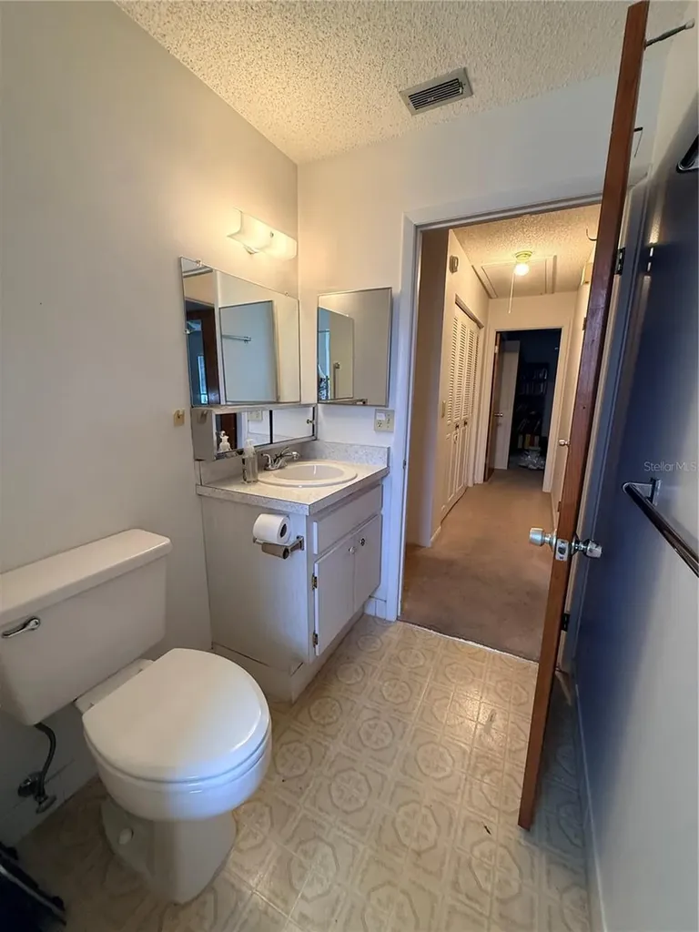 155 N Hill Avenue Deland FL 32724