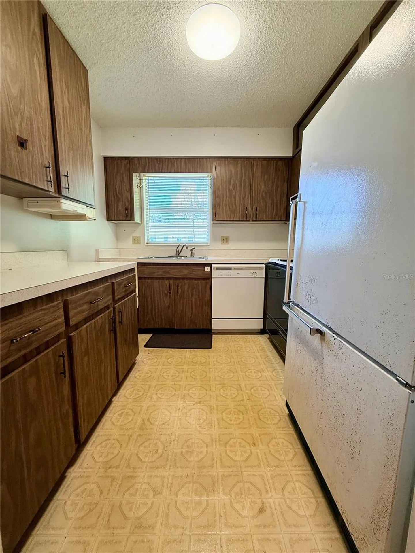 155 N Hill Avenue Deland FL 32724