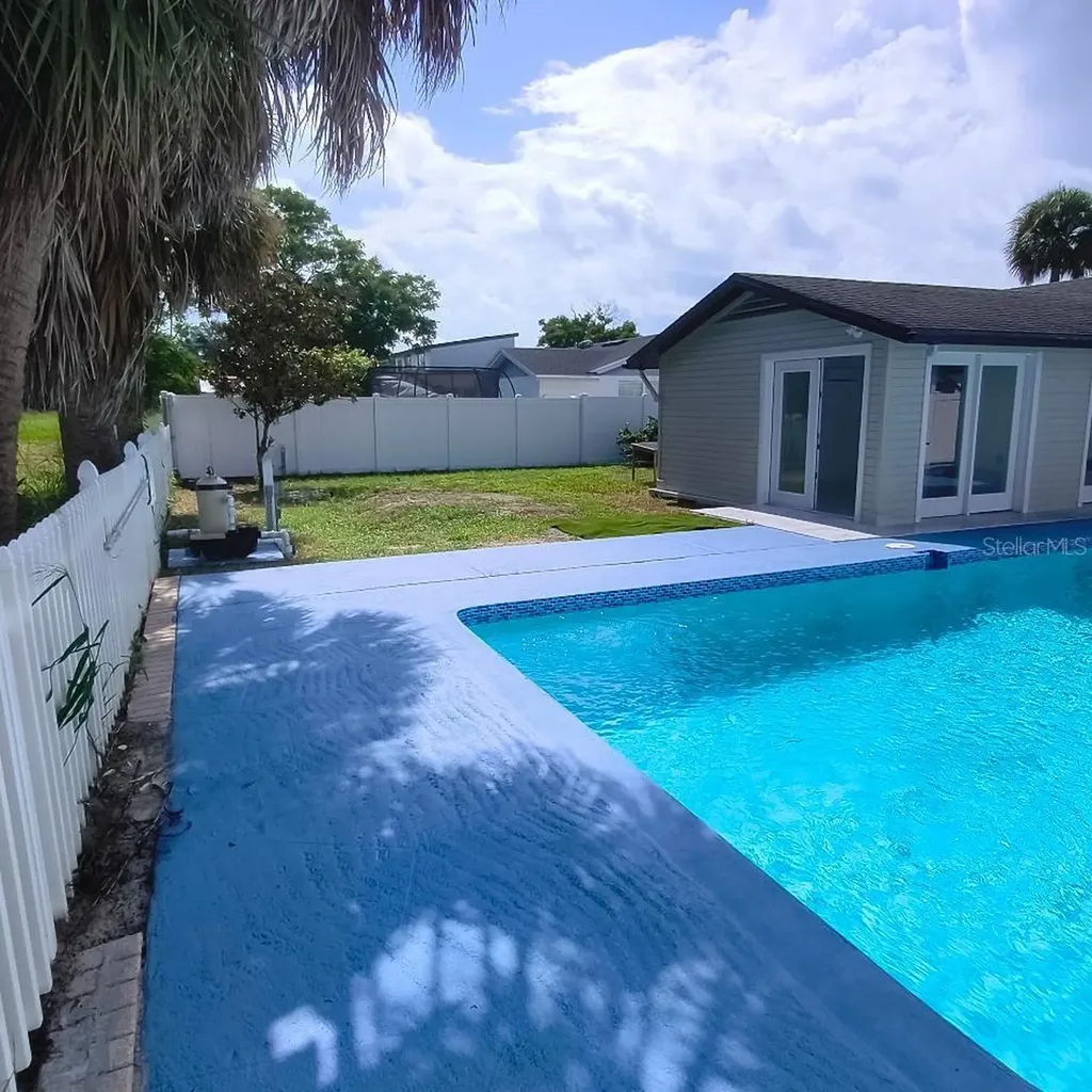 7019 Fountain Avenue Tampa FL 33634