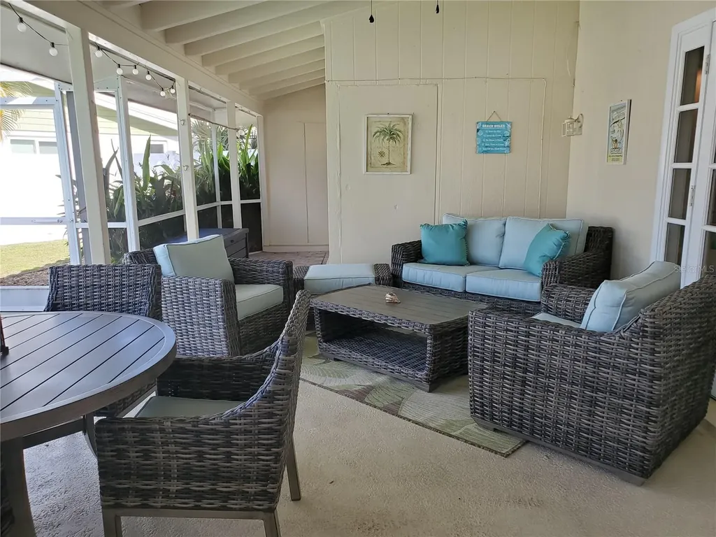 2745 Cardwell Way Sarasota FL 34231