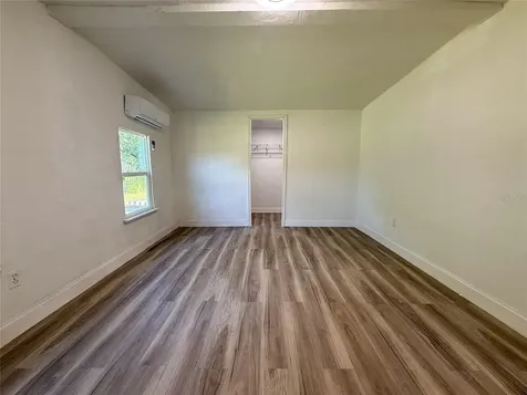 18920 3rd Avenue Orlando FL 32820
