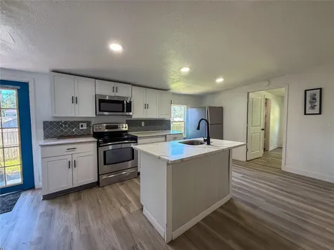 18920 3rd Avenue Orlando FL 32820