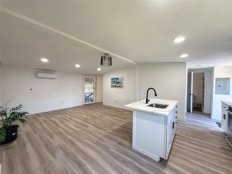 18920 3rd Avenue Orlando FL 32820