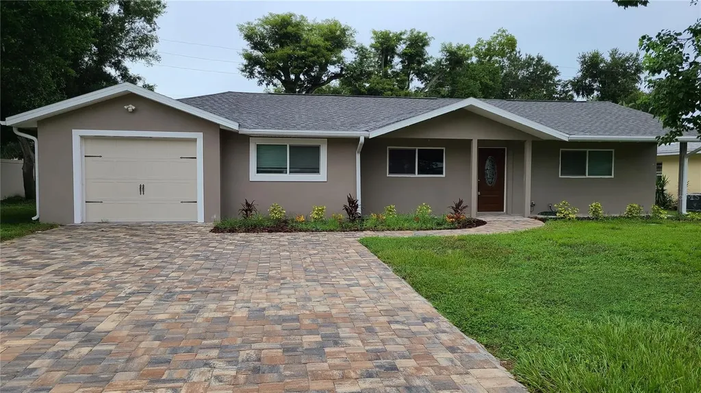 1718 Cardinal Drive Clearwater FL 33759