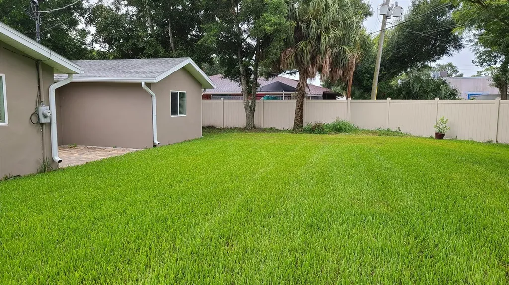 1718 Cardinal Drive Clearwater FL 33759