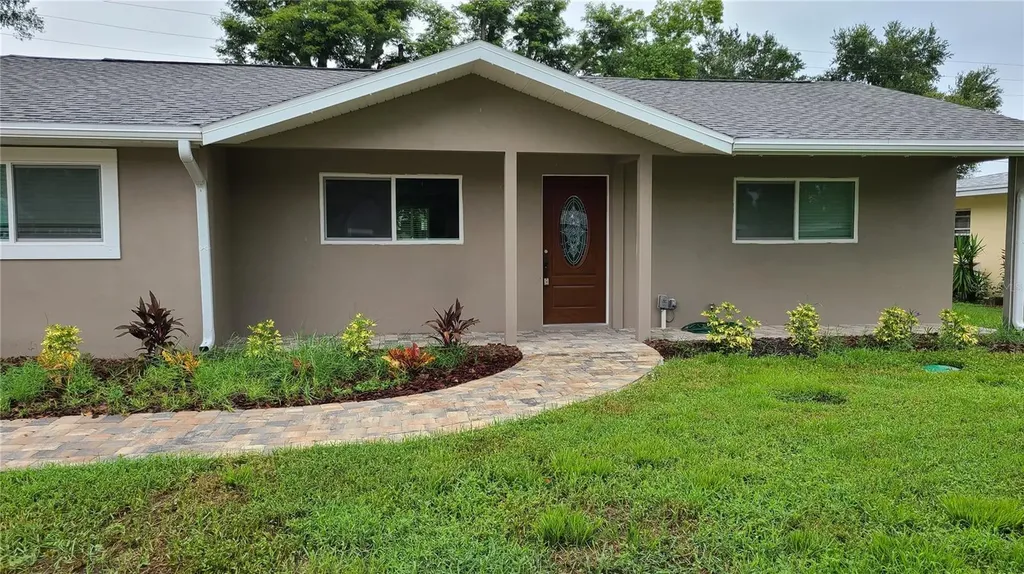 1718 Cardinal Drive Clearwater FL 33759