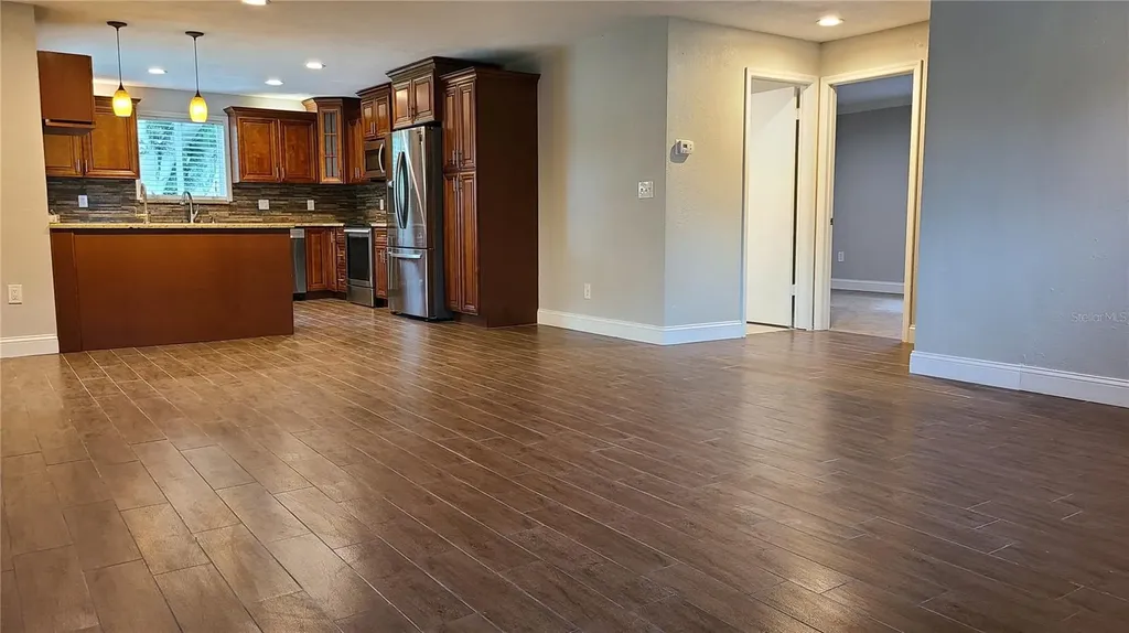 1718 Cardinal Drive Clearwater FL 33759