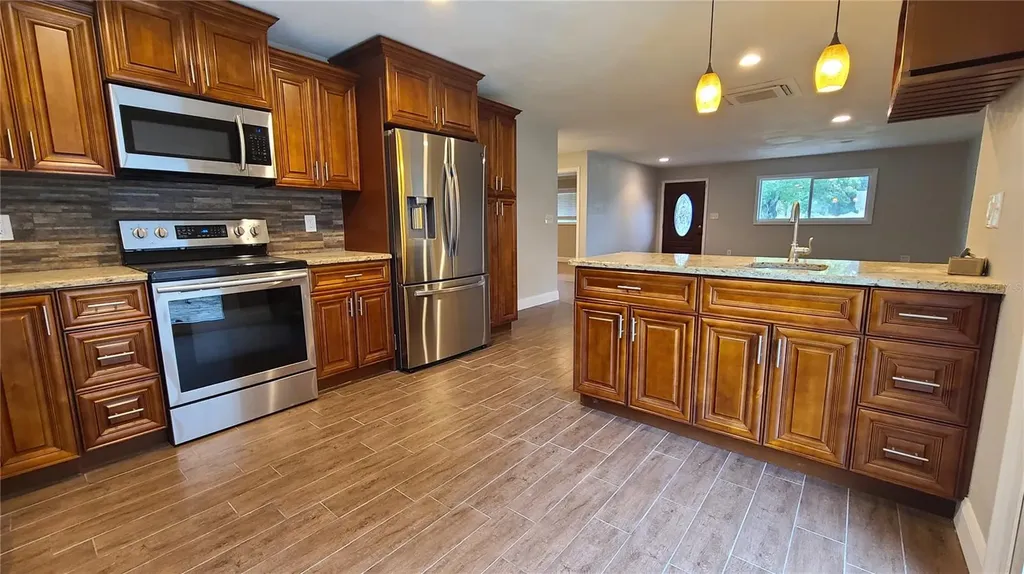1718 Cardinal Drive Clearwater FL 33759