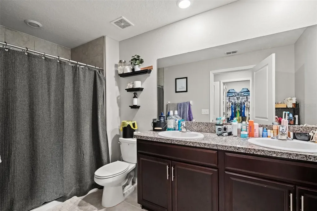 7627 French Marigold Avenue Tampa FL 33619