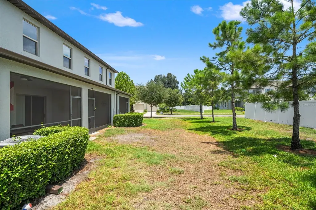 7627 French Marigold Avenue Tampa FL 33619