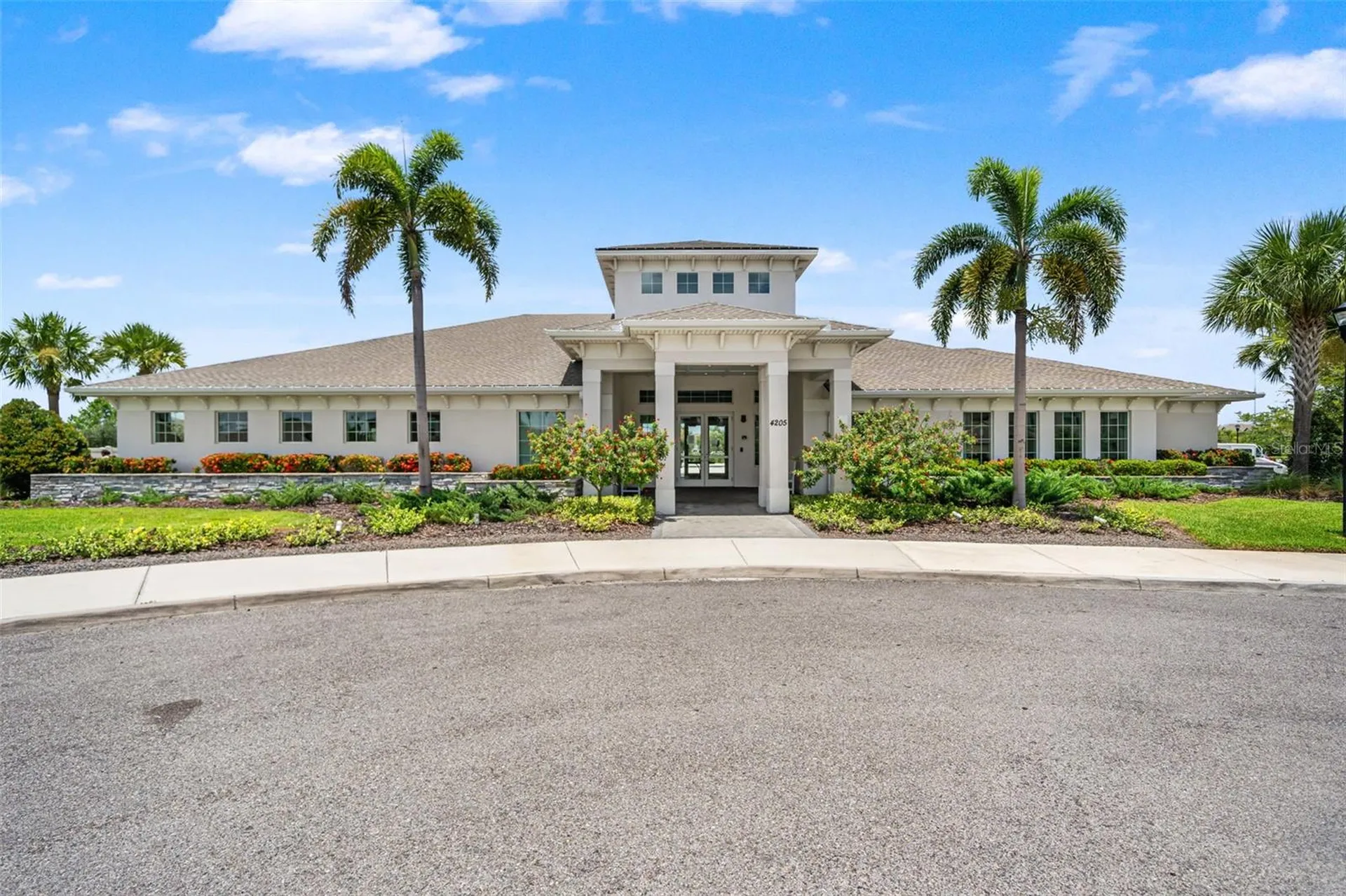 7627 French Marigold Avenue Tampa FL 33619