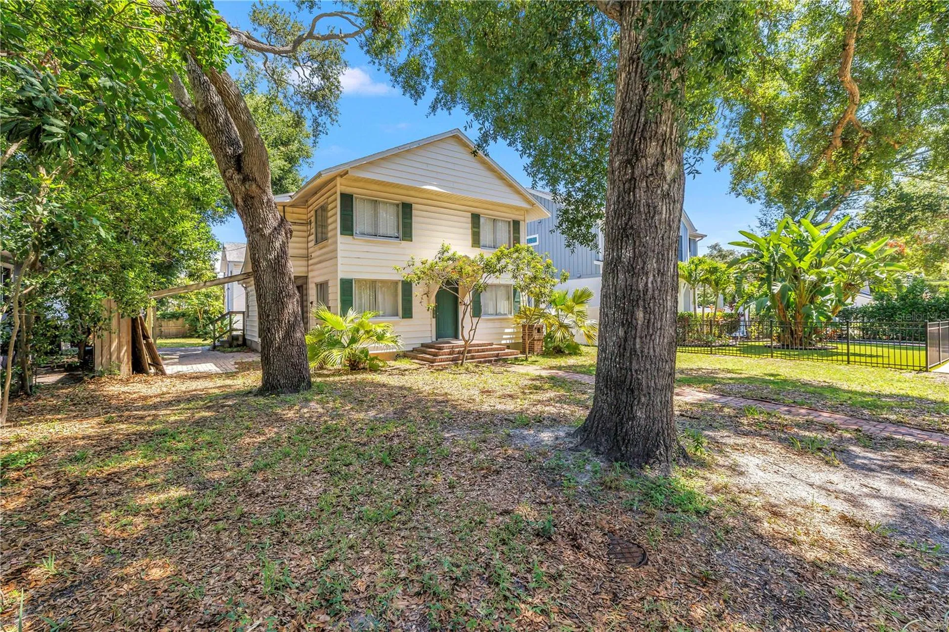 519 31st Avenue N St Petersburg FL 33704