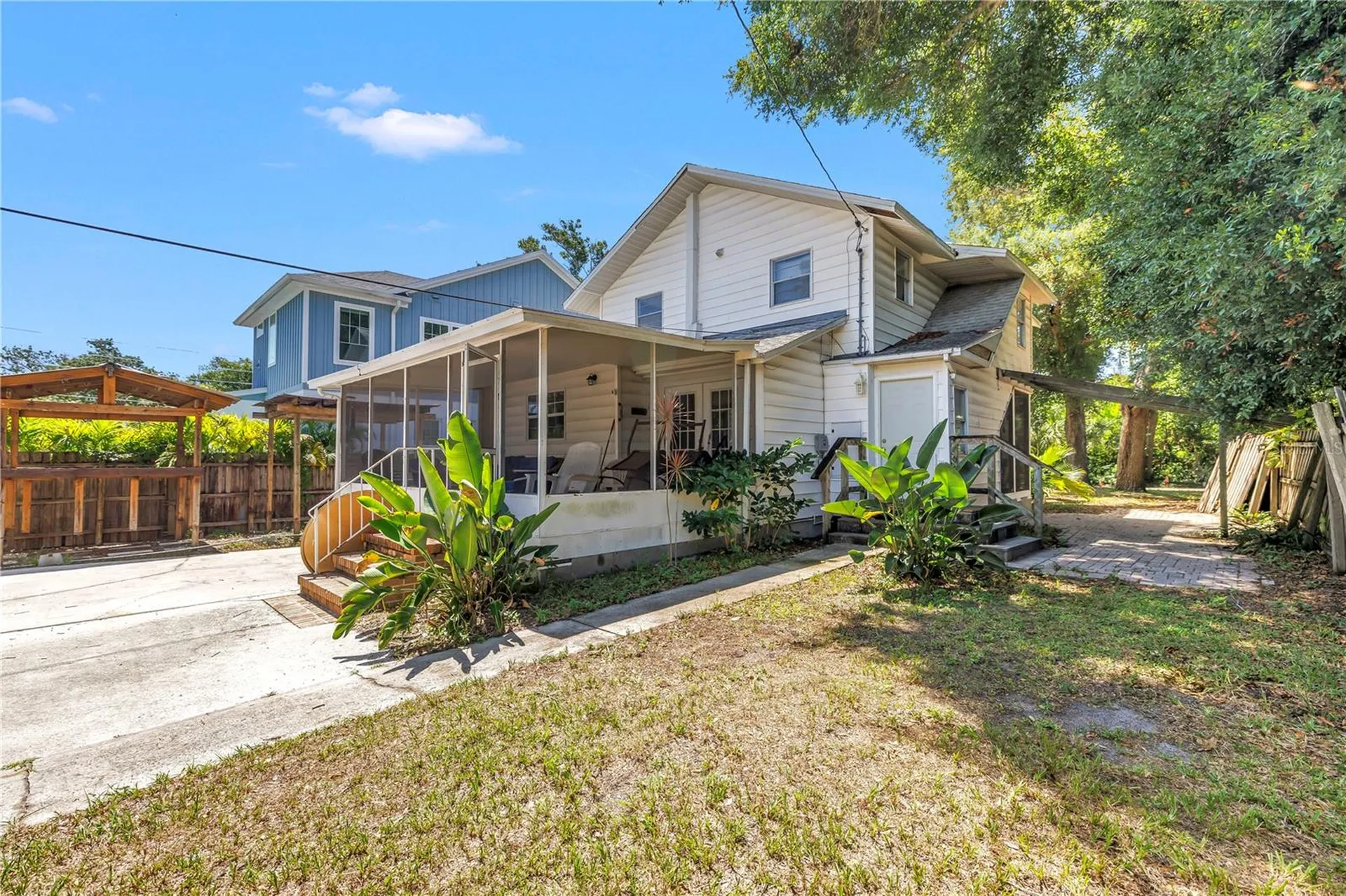 519 31st Avenue N St Petersburg FL 33704