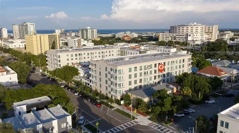 644 3rd Avenue S St Petersburg FL 33701