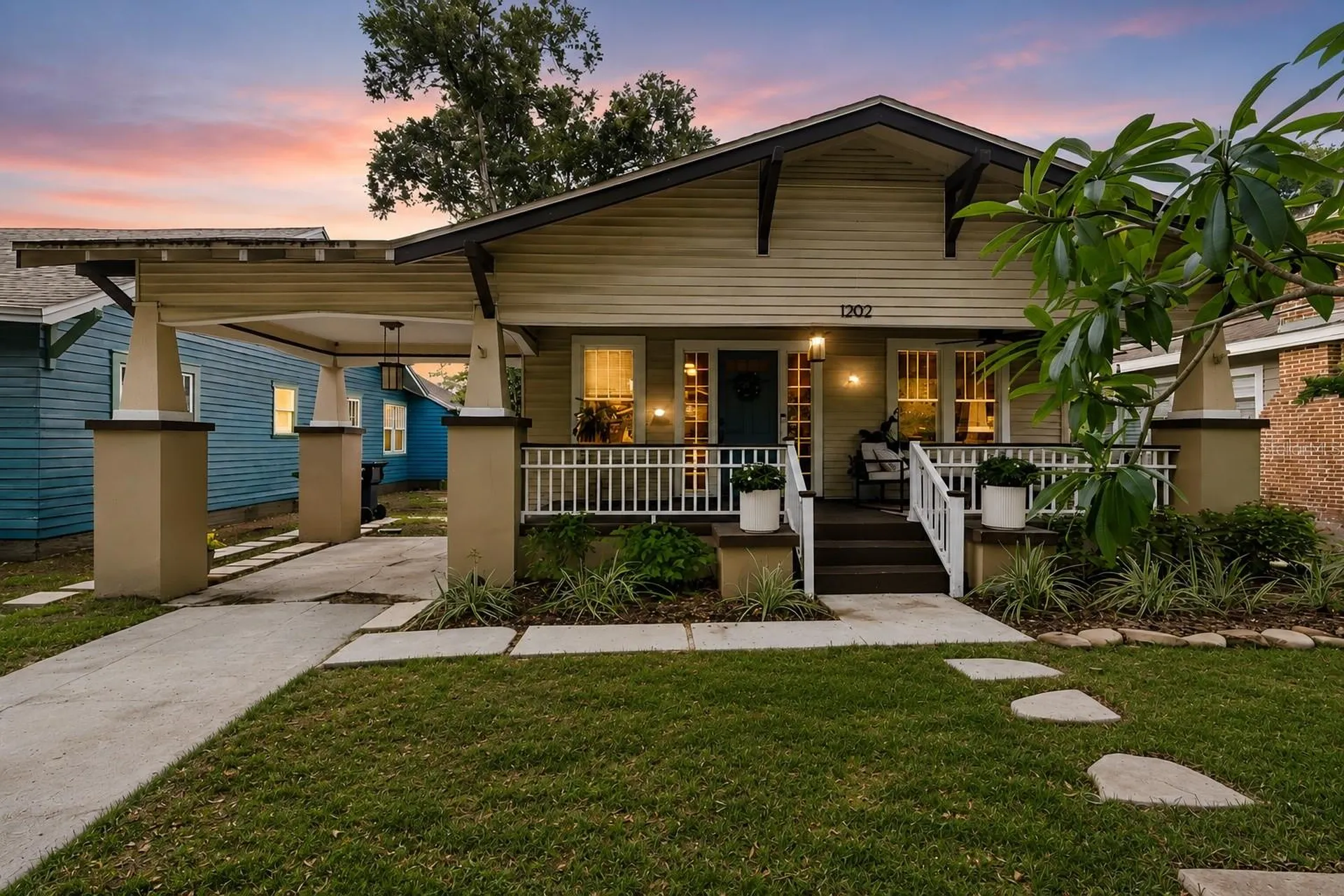 1202 E Powhatan Avenue Tampa FL 33604
