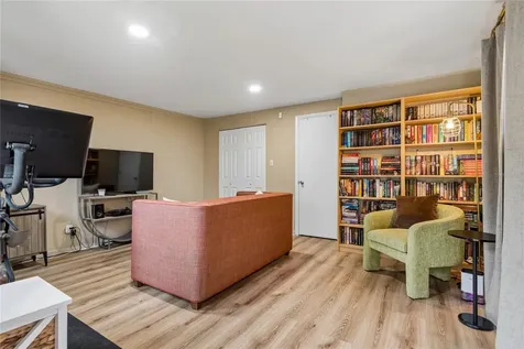 1202 E Powhatan Avenue Tampa FL 33604