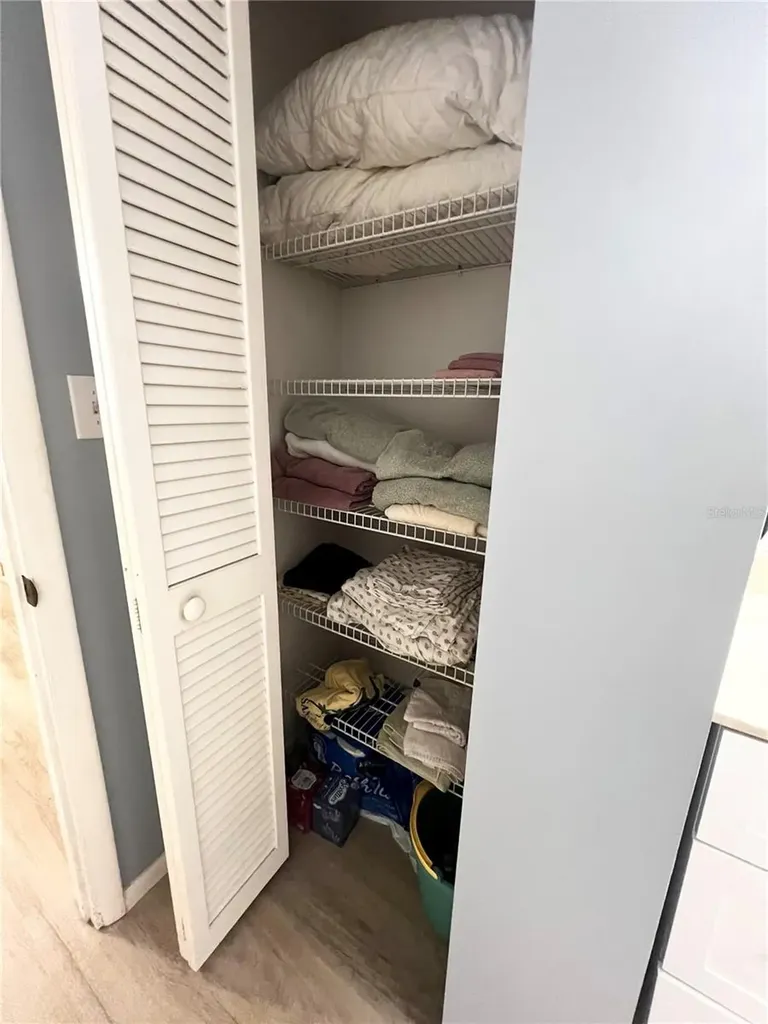 6214 Draw Lane Sarasota FL 34235