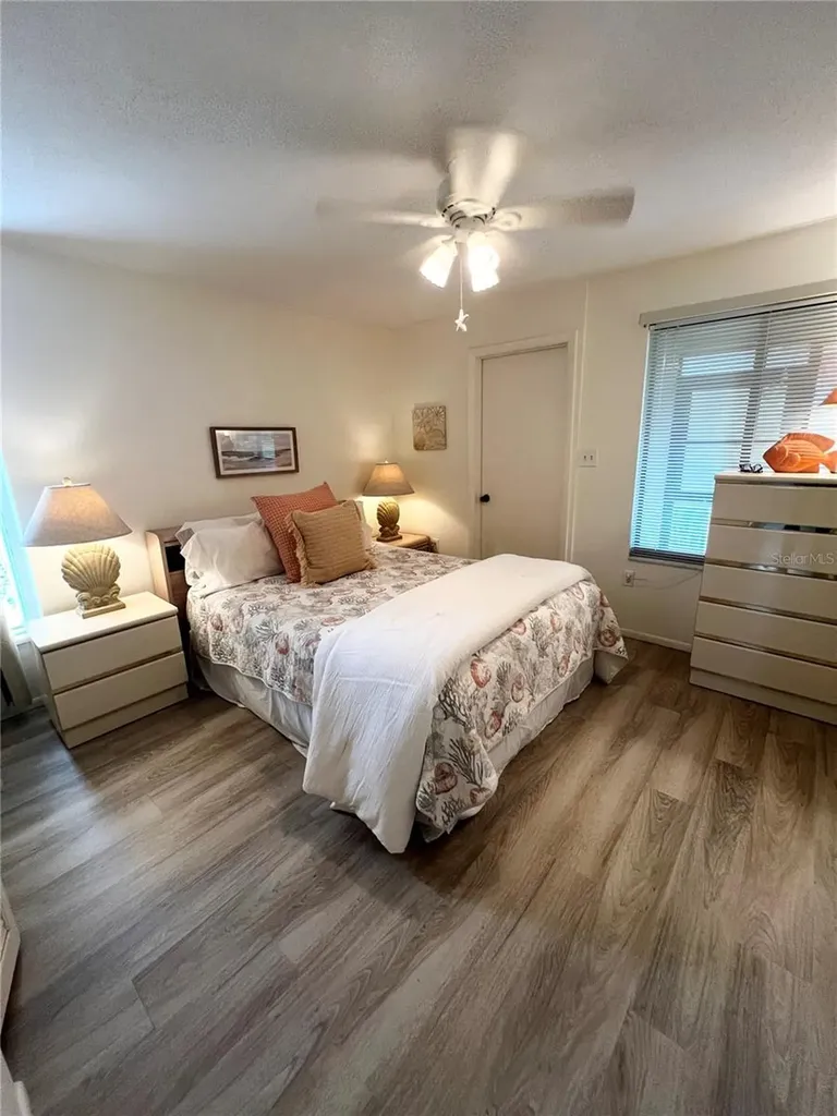 6214 Draw Lane Sarasota FL 34235