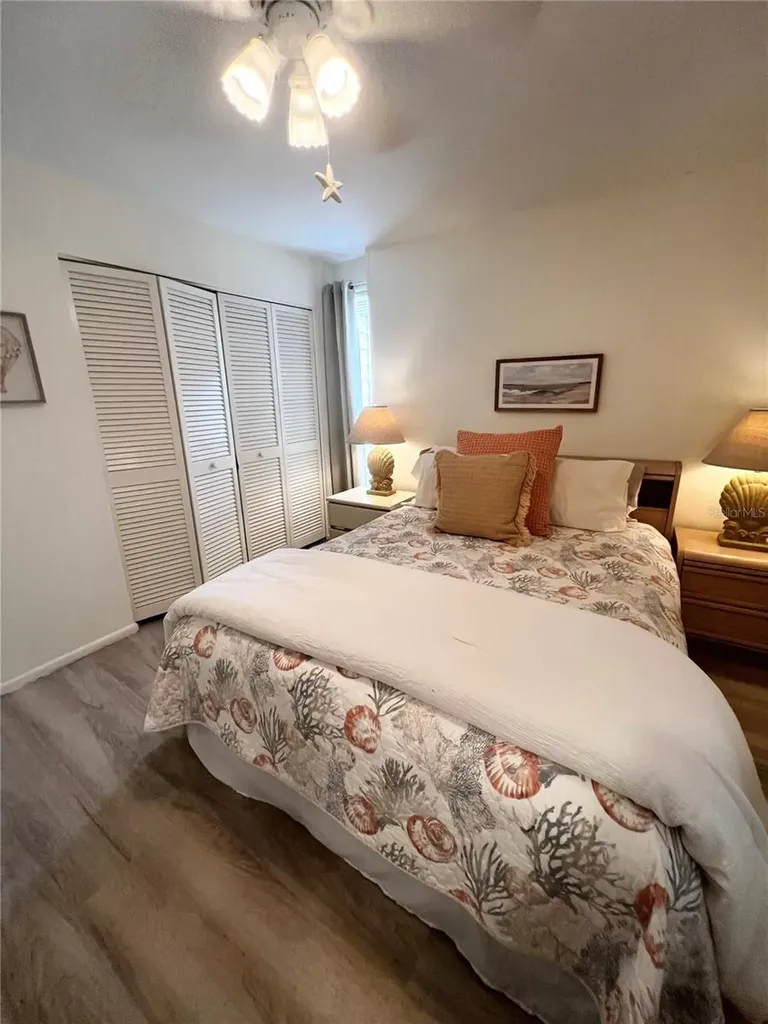 6214 Draw Lane Sarasota FL 34235