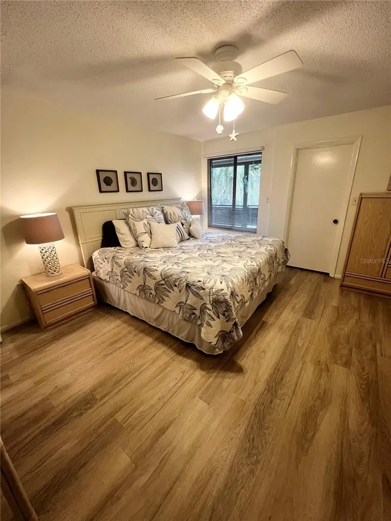 6214 Draw Lane Sarasota FL 34235
