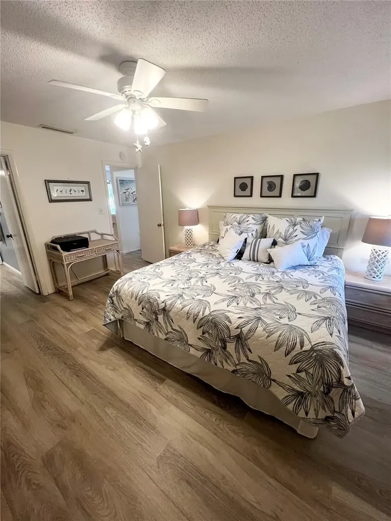 6214 Draw Lane Sarasota FL 34235