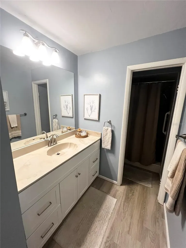 6214 Draw Lane Sarasota FL 34235