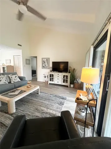 6214 Draw Lane Sarasota FL 34235