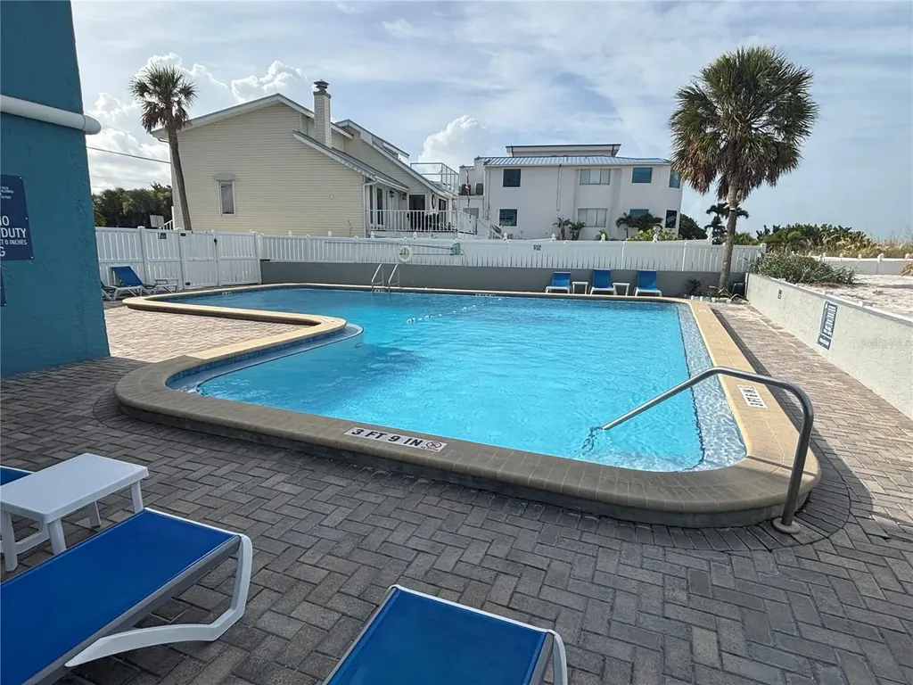 9980 Gulf Boulevard St Petersburg FL 33706