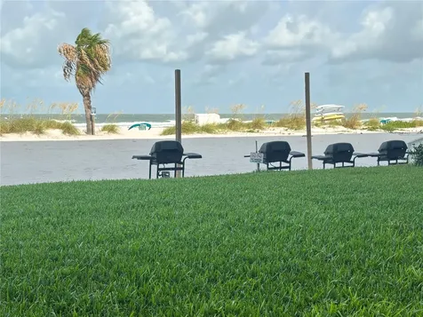 9980 Gulf Boulevard St Petersburg FL 33706