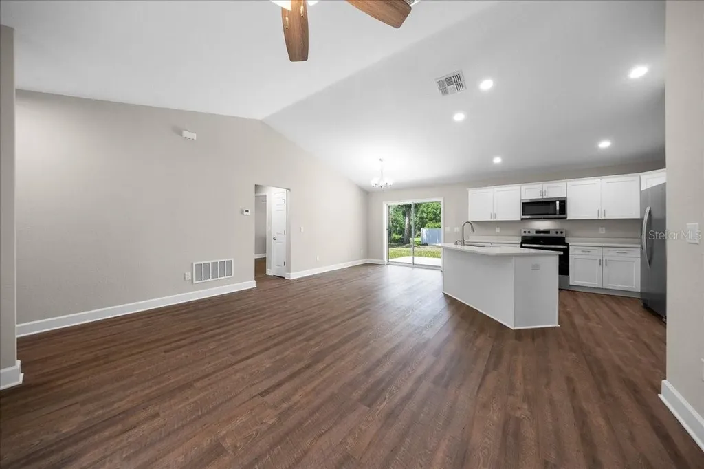 13556 SE 102nd Court Belleview FL 34420