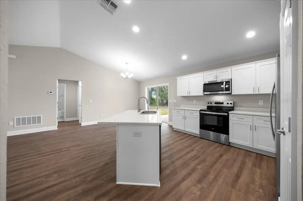 13556 SE 102nd Court Belleview FL 34420