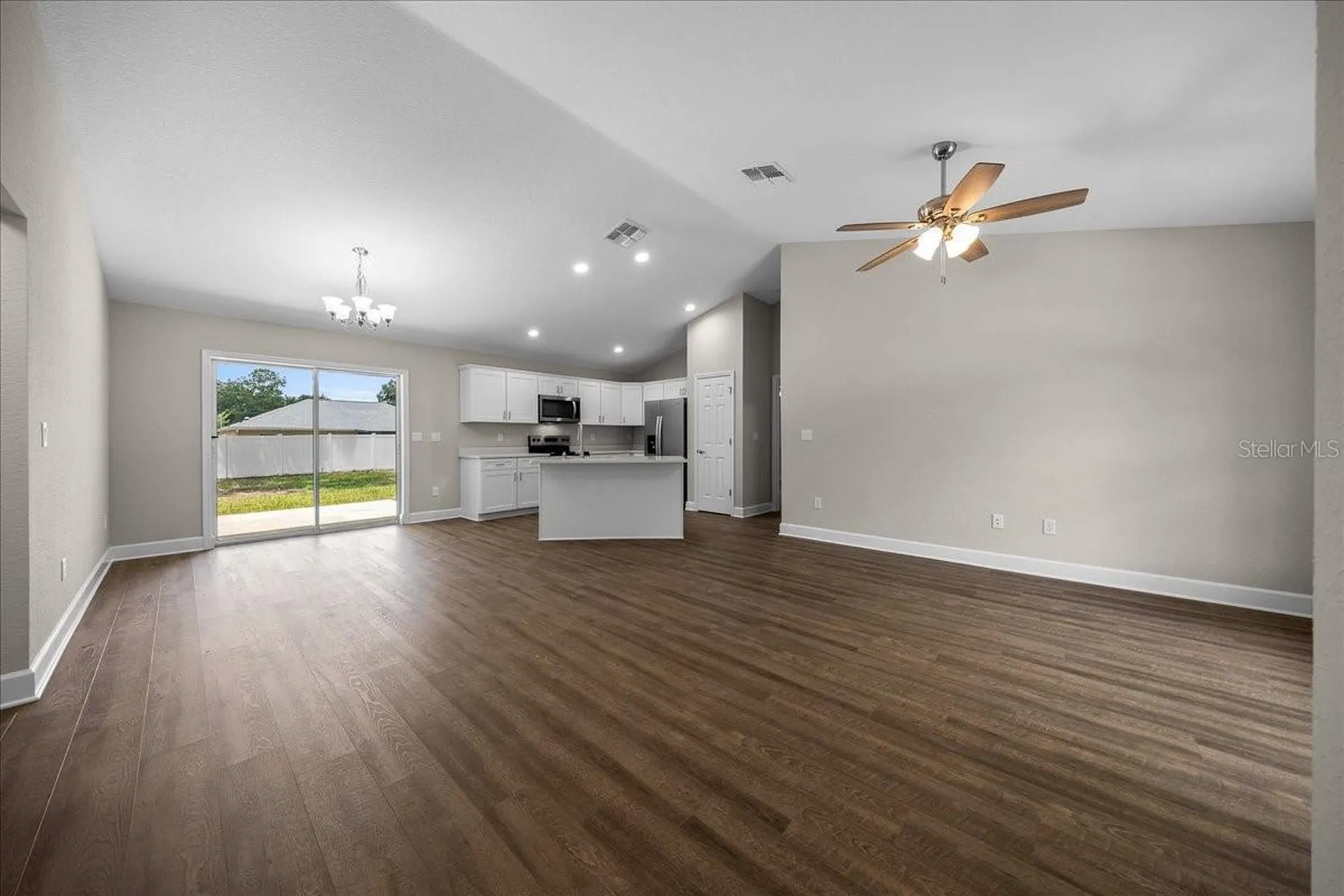 13556 SE 102nd Court Belleview FL 34420