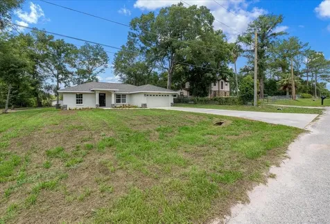 13556 SE 102nd Court Belleview FL 34420