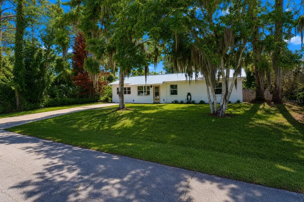 2824 Yule Tree Drive Edgewater FL 32141