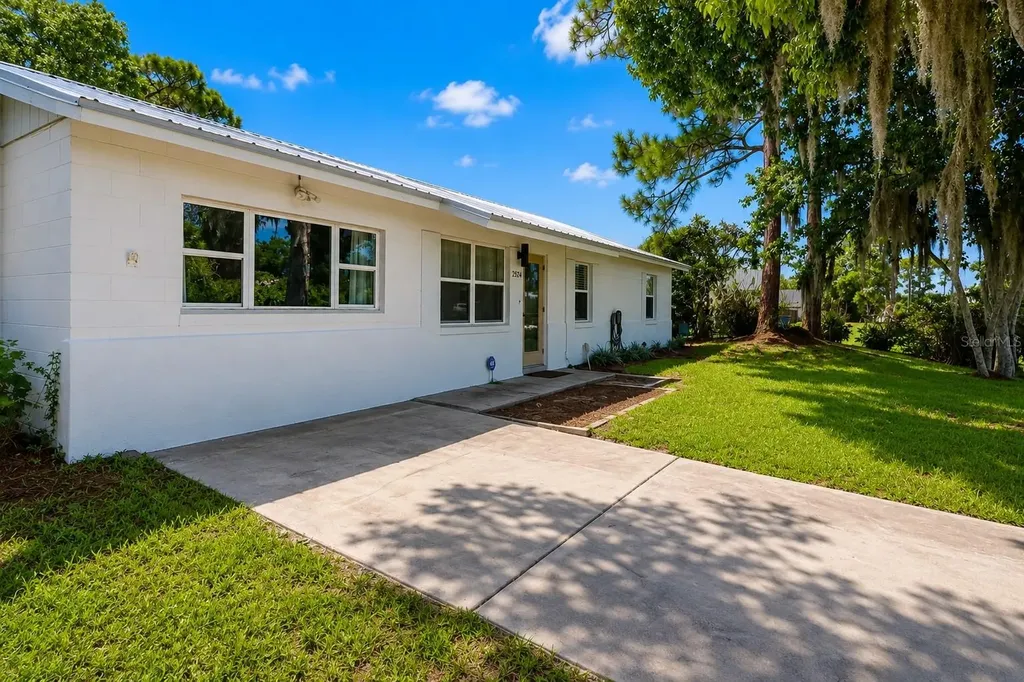 2824 Yule Tree Drive Edgewater FL 32141