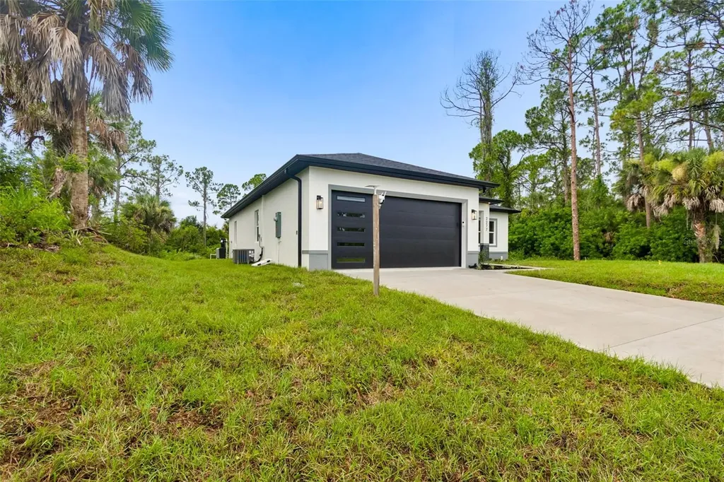 2277 Simonton Avenue North Port FL 34286