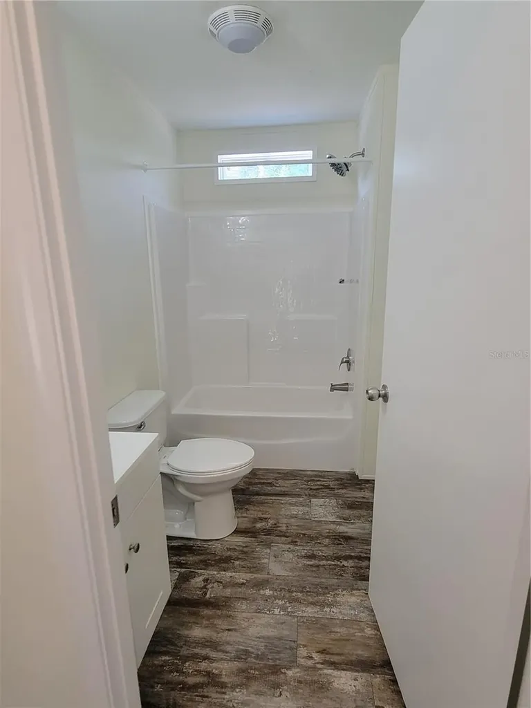2435 Myer Avenue Leesburg FL 34748