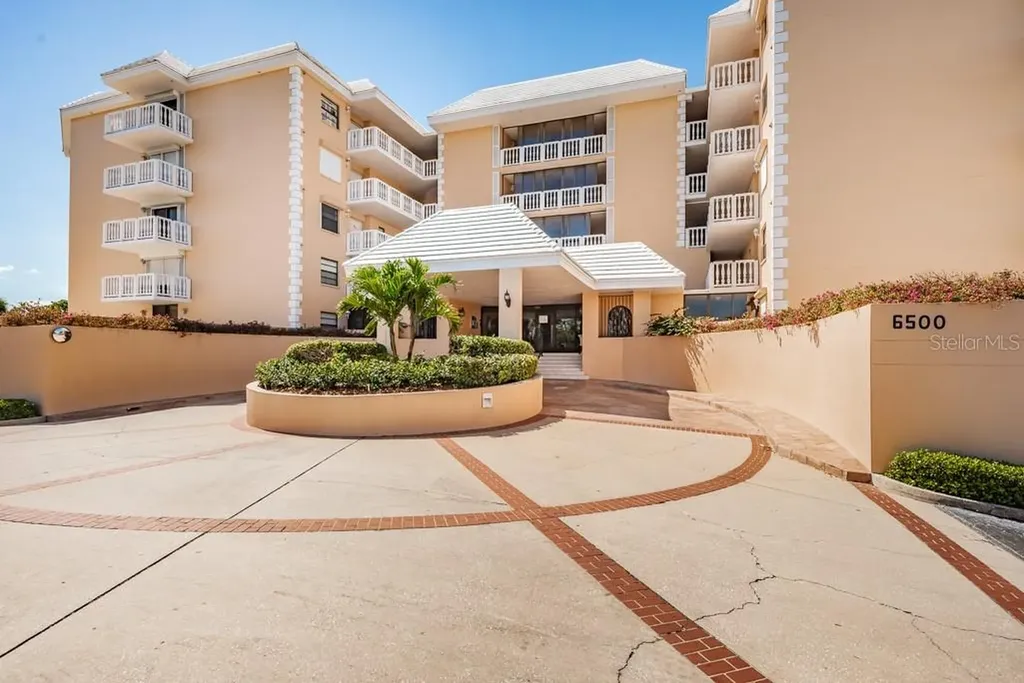 6500 Sunset Way St Pete Beach FL 33706
