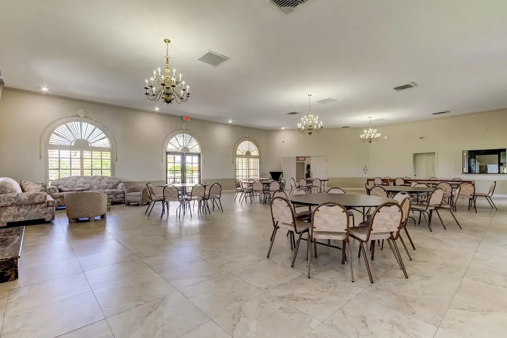 6500 Sunset Way St Pete Beach FL 33706
