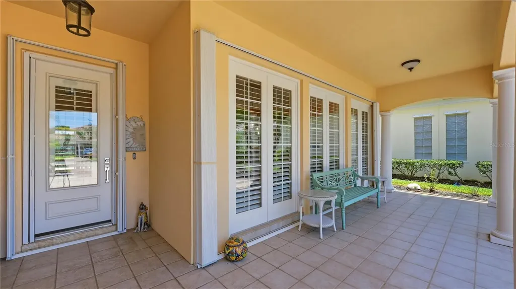 8672 Dolce Lane Sarasota FL 34238