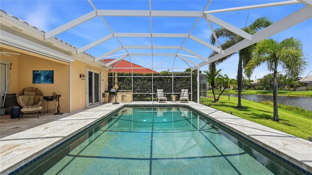8672 Dolce Lane Sarasota FL 34238