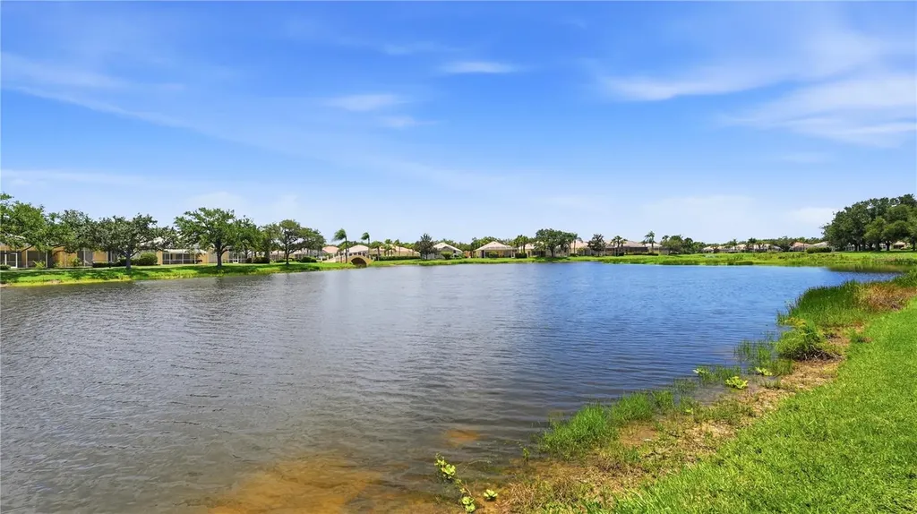 8672 Dolce Lane Sarasota FL 34238